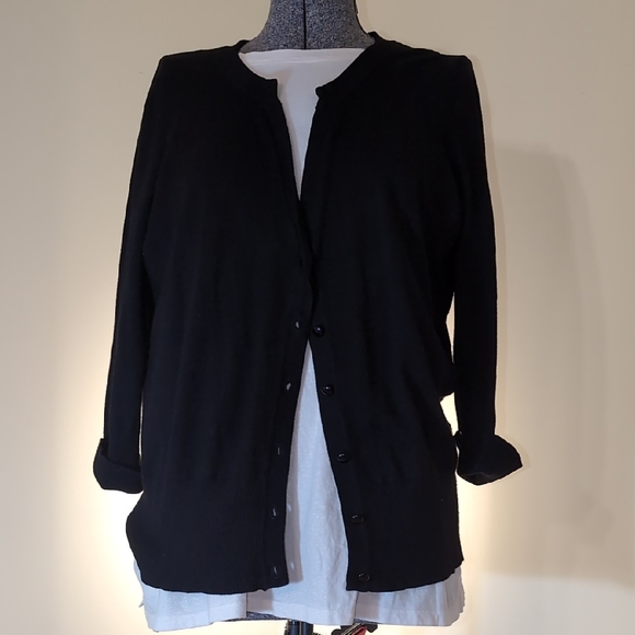 Cyrus Black Women's Cardigan Sweater - Picture 1 of 10